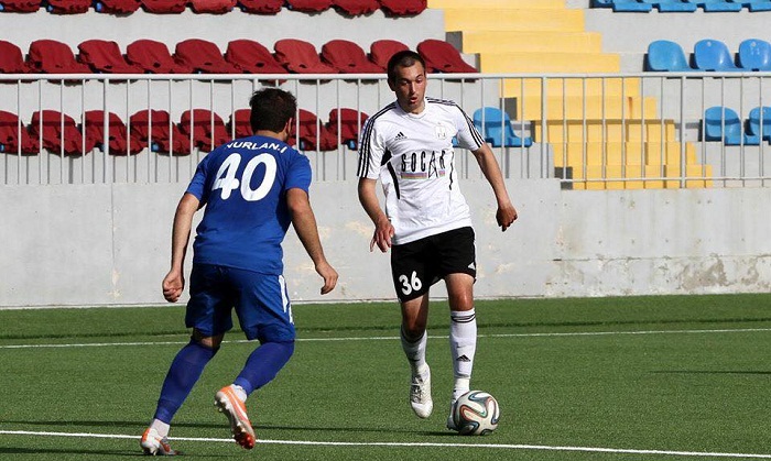 AZAL football club transfers two players